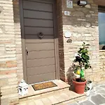 Lombardi Rita - Colle S. Martino Apartmán *