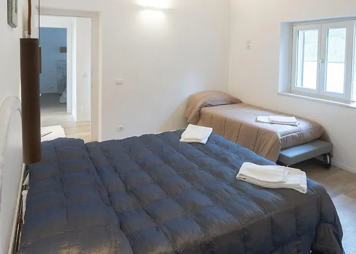 Lombardi Rita - Colle S. Martino アッシジ