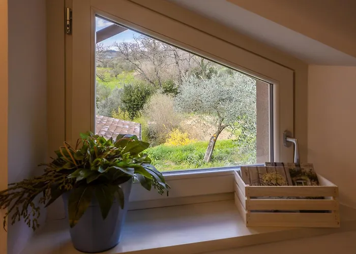 Lombardi Rita - Colle S. Martino アパート アッシジ