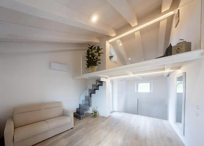 Lombardi Rita - Colle S. Martino アッシジ